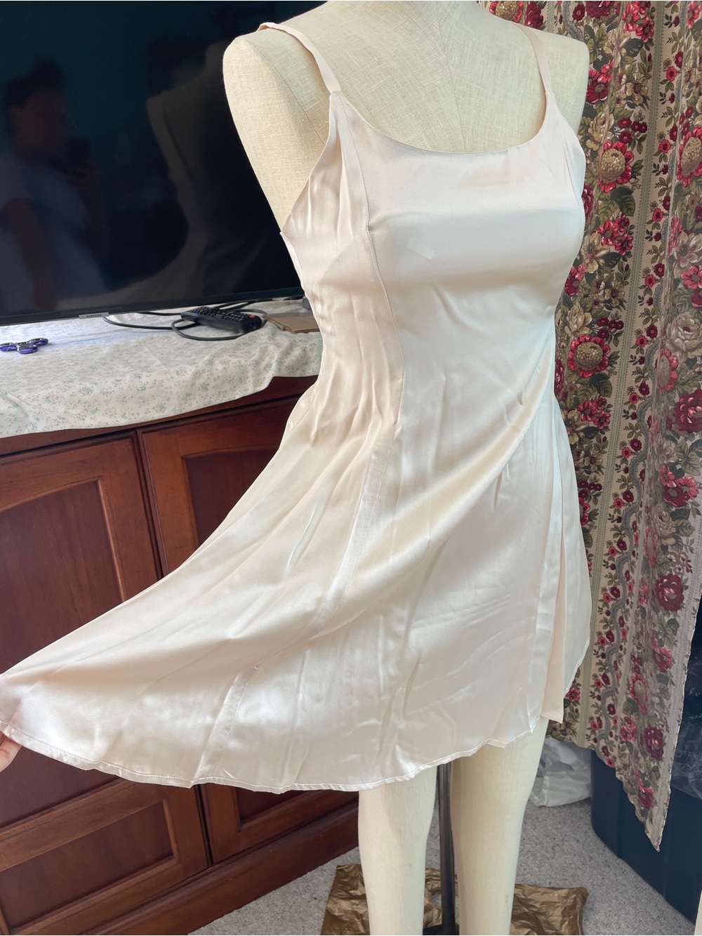 NWOT 100% Silk Creme Ivory Satin Slip Dress XXS
